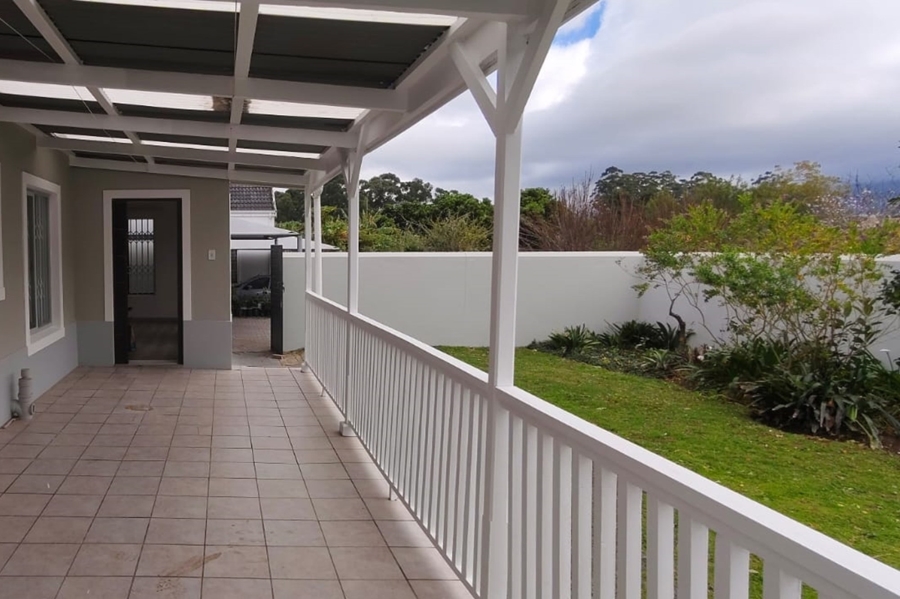 To Let 4 Bedroom Property for Rent in Heather Park Western Cape